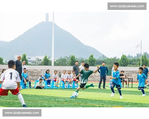 以校园足球为核心推动青少年体育素养与全面发展的创新路径研究